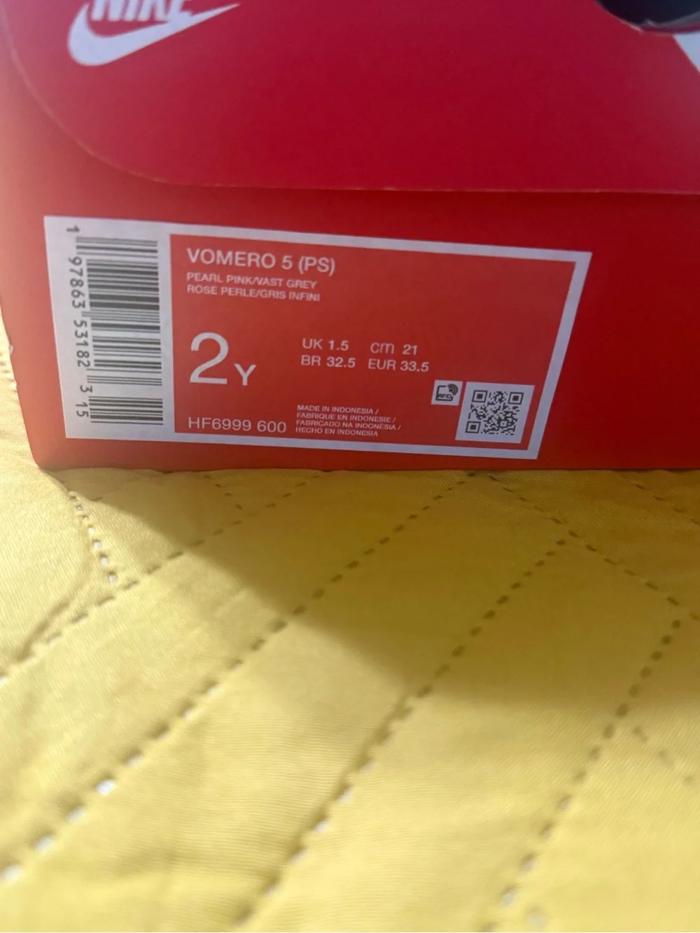 Nike kids athletic